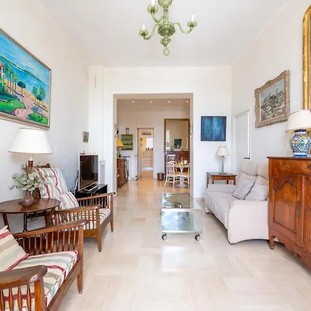 2-br Bourgeois Croisette & Sea View *
