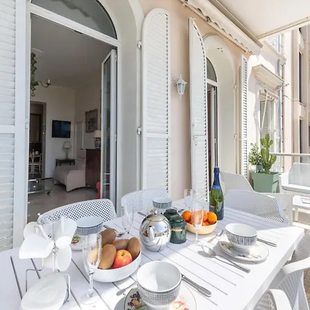 2-br Bourgeois Croisette & Sea View Lägenhet Cannes