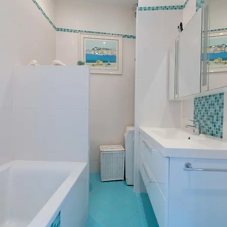 2-br Bourgeois Croisette & Sea View * Cannes