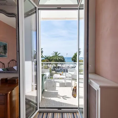 2-br Bourgeois Croisette & Sea View Appartement